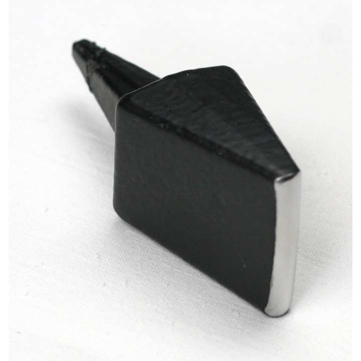 Naklepávací babka ostrá